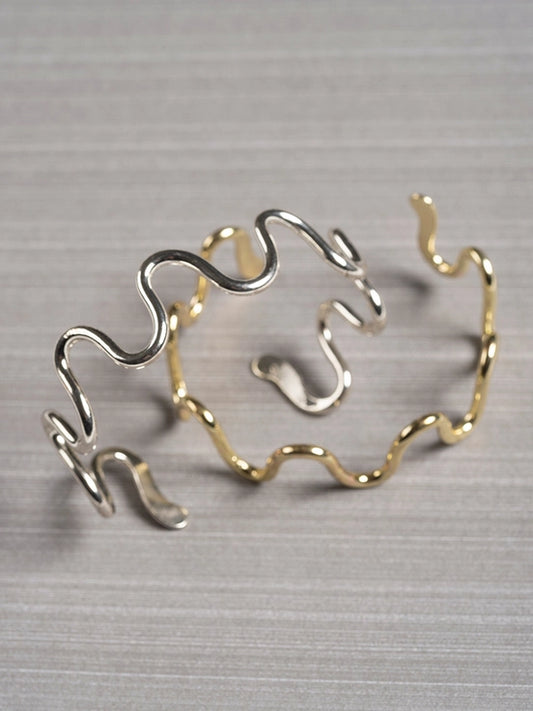 Curvy Bracelet